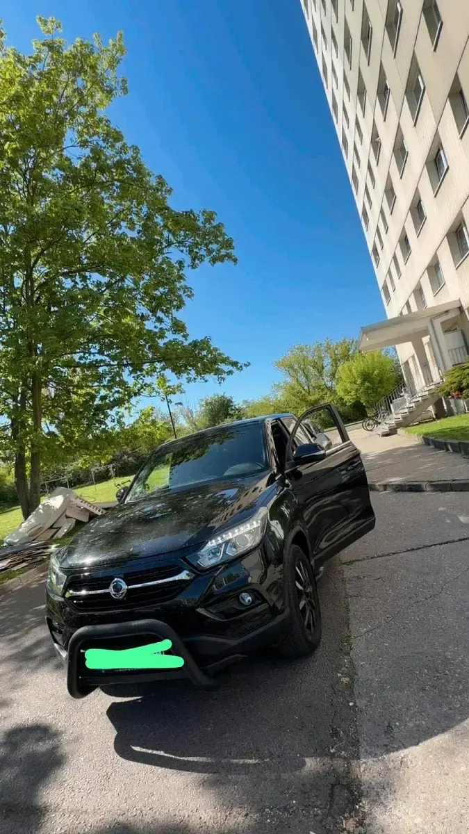 Gebraucht SsangYong Musso 215 PS (158 kW) 2022 Schwarz Pickup