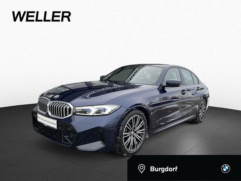 Tansanitblau ii metallic (blau) Gebraucht 2024 BMW 330 M Sport Limousine | 45.390 € (Fairer Preis) - Bild 1/4