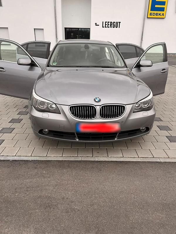 Gebraucht BMW 525 177 PS (130 kW) 2006 Grau Limousine