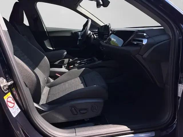 Second-hand Audi A5 204 CP (150 kW) 2025 Albastru Break