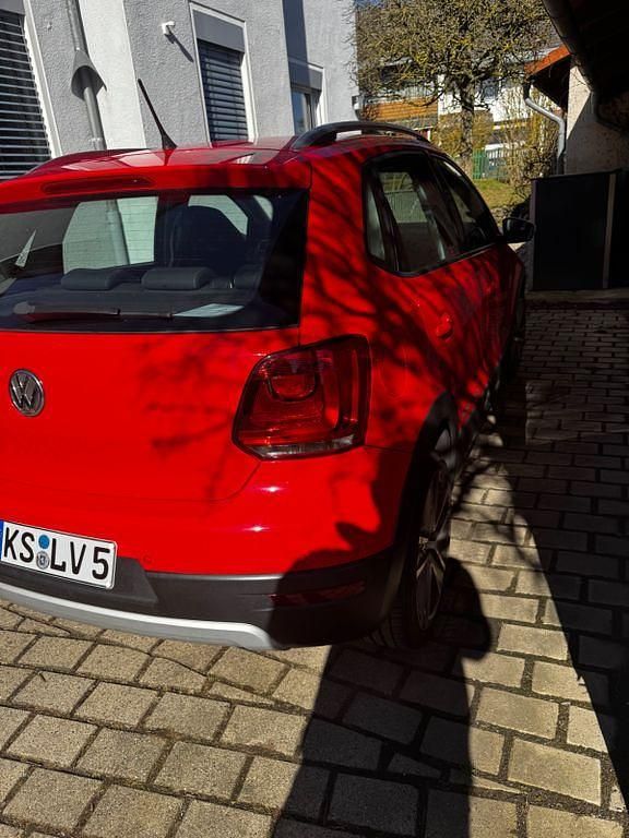 Gebraucht VW Polo Cross 105 PS (77 kW) 2011 Rot Kleinwagen