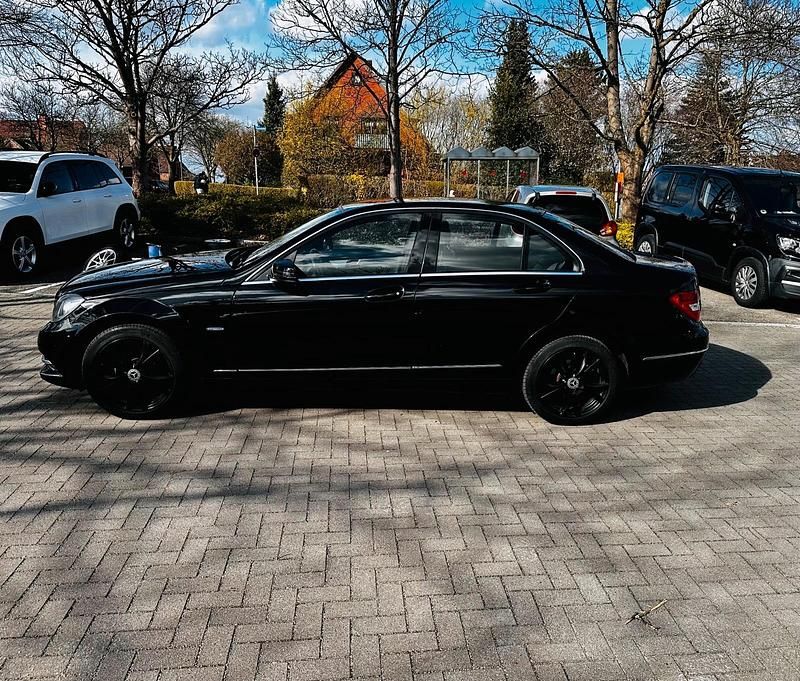 Gebraucht Mercedes C180 156 PS (114 kW) 2012 Schwarz Limousine