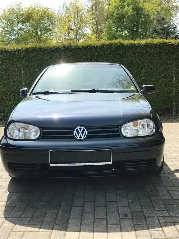 Gebraucht VW Golf Cabriolet Conceptline 116 PS (85 kW) 2002 Blau Cabrio