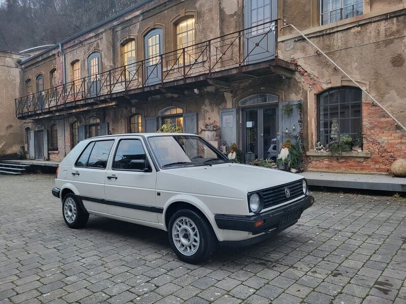 Weiß Gebraucht 1991 VW Golf II Limousine | 4.950 € - Bild 1/4