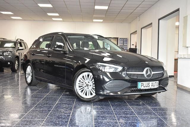 Schwarz Gebraucht 2023 Mercedes C220 Limousine | 27.470 € (Superpreis) - Bild 1/4