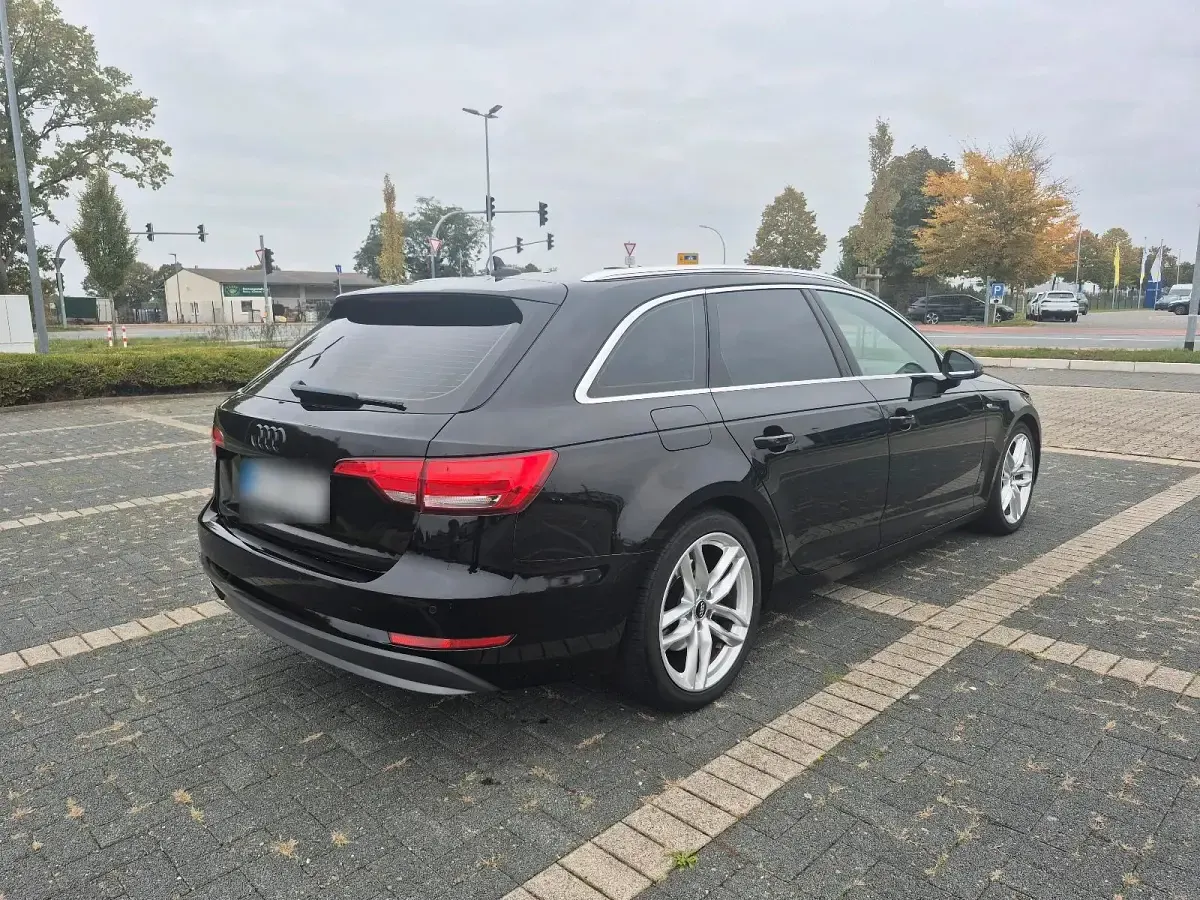 Gebraucht Audi A4 S-Line 190 PS (139 kW) 2018 Schwarz Kombi