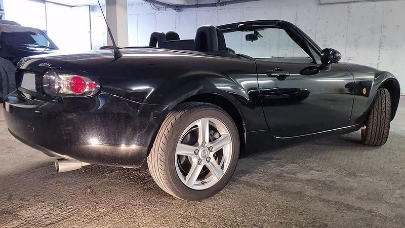 Gebraucht Mazda MX5 126 PS (92 kW) 2007 Schwarz Cabrio