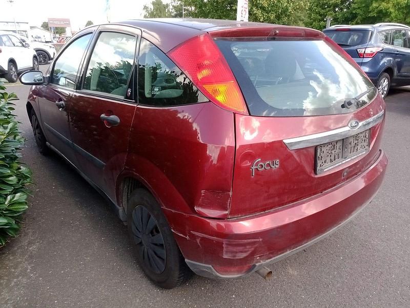 Gebraucht Ford Focus 101 PS (74 kW) 2000 Rot Limousine
