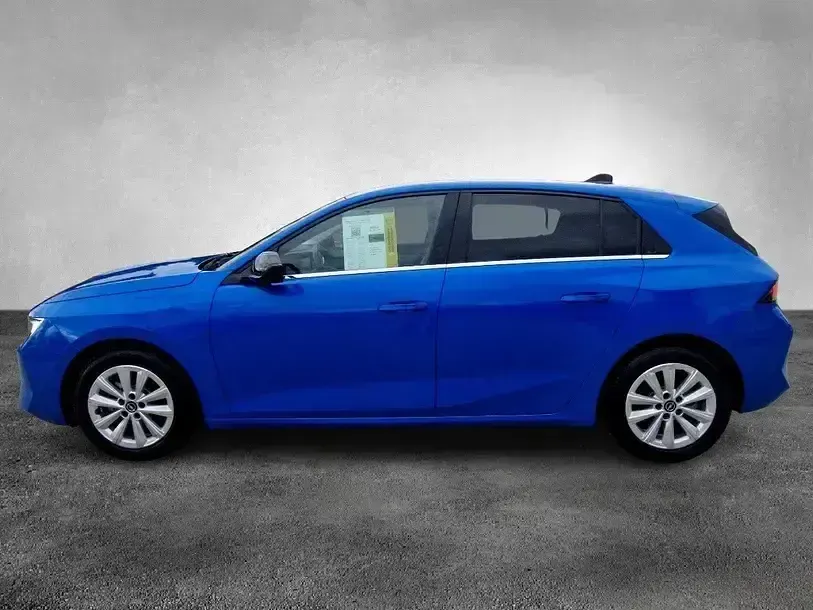 Gebraucht Opel Astra Elegance 131 PS (96 kW) 2023 Kobalt blau (metallic) Kleinwagen