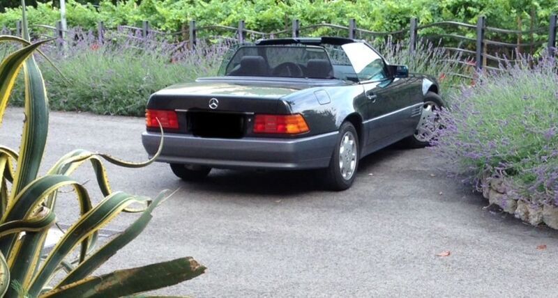 Schwarz Gebraucht 1992 Mercedes SL300 Cabrio | 18.890 € - Bild 1/4