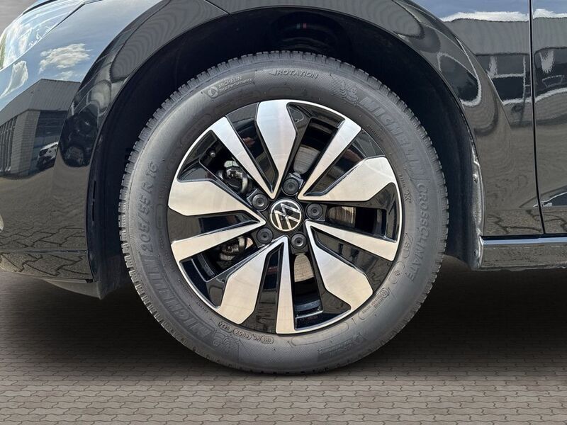 Gebraucht VW Golf VIII Move 150 PS (110 kW) 2024 Schwarz Limousine