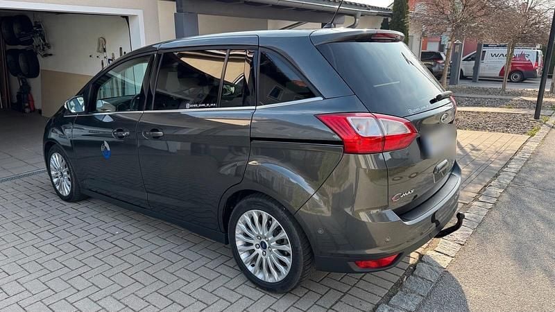 Gebraucht Ford Grand C-Max Titanium 150 PS (110 kW) 2018 Grau Van / Kleinbus