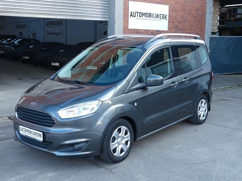 Grau Gebraucht 2017 Ford Tourneo Kombi | 9.999 € (Guter Preis) - Bild 1/4