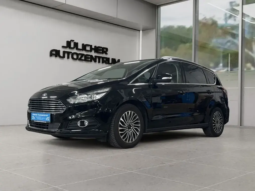 Gebraucht Ford S-MAX Titanium 190 PS (139 kW) 2018 Shadow black Van / Kleinbus