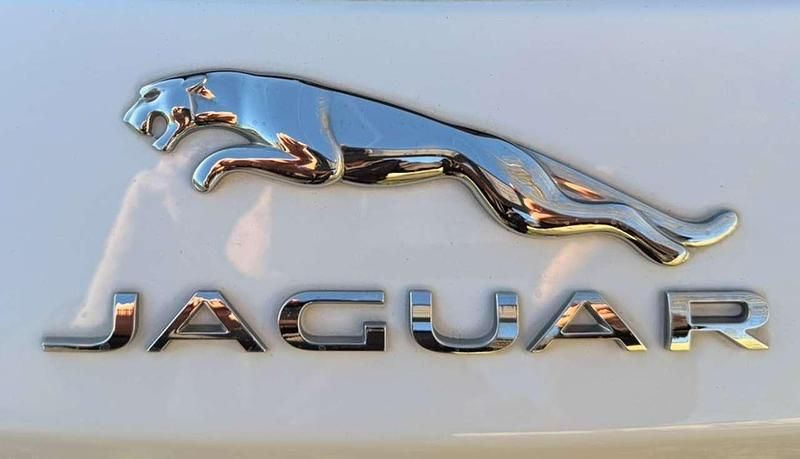 Gebraucht Jaguar E-Pace S 179 PS (131 kW) 2019 Weiß SUV