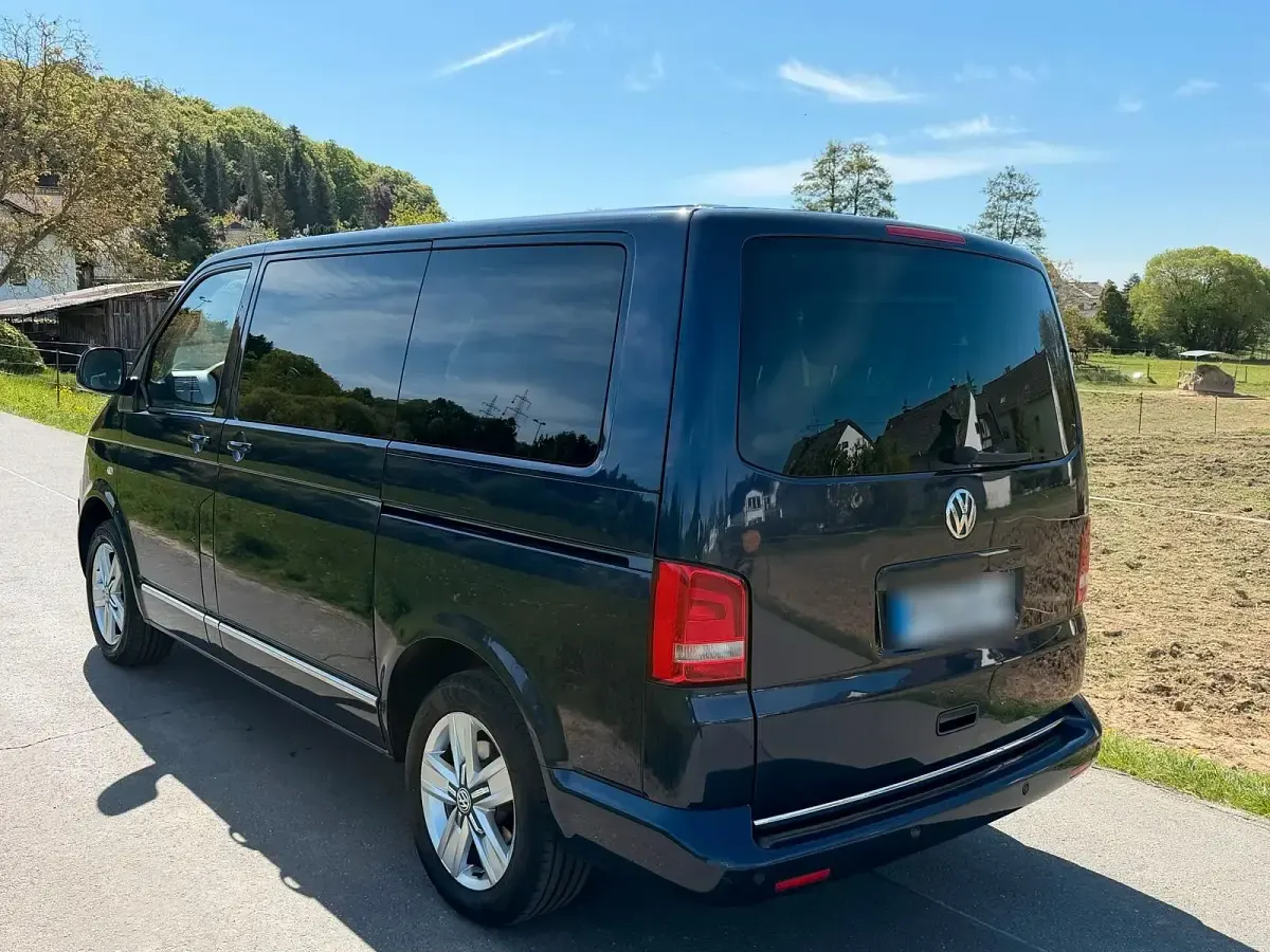 Usata VW T5 Highline 180 CV (132 kW) 2010 Furgone
