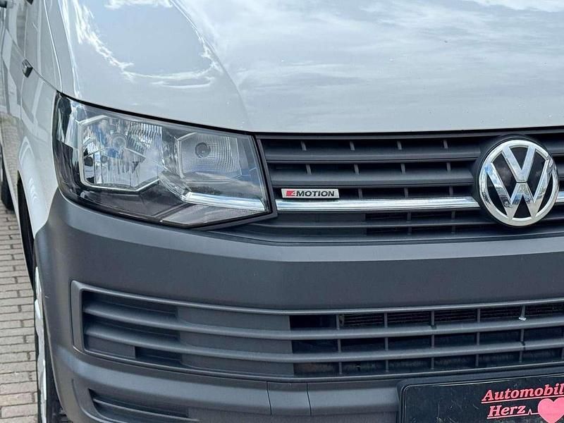 Second-hand VW Transporter 150 CP (110 kW) 2017 Alb Van