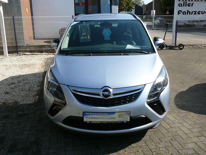 Gebraucht Opel Zafira Edition 120 PS (88 kW) 2015 Diamant blau(m2) / diam silb Van / Kleinbus