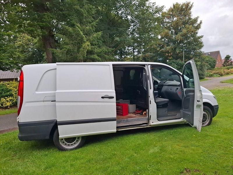 Gebraucht Mercedes Vito 116 PS (85 kW) 2009 Weiß Van