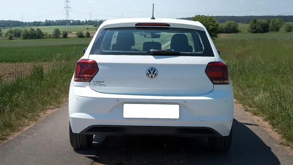 Gebraucht VW Polo Highline 95 PS (69 kW) 2018 Weiß Kleinwagen
