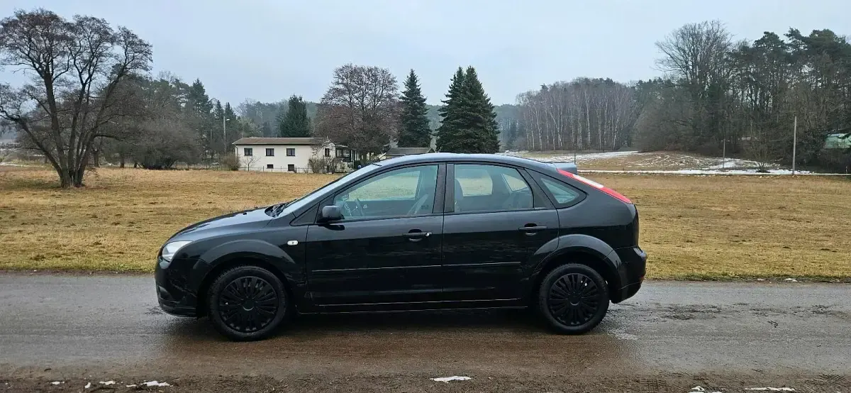 Gebraucht Ford Focus 101 PS (74 kW) 2007 Schwarz Kleinwagen