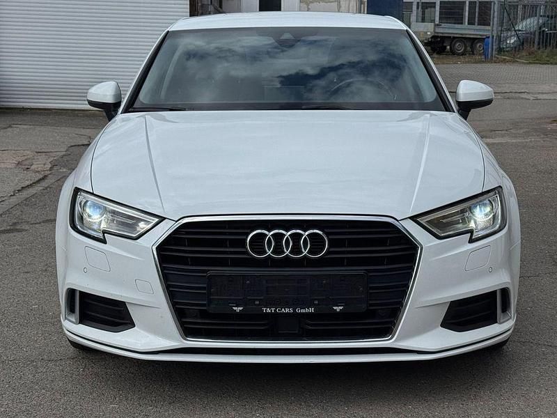 Gebraucht Audi A3 S-Line 116 PS (85 kW) 2019 Weiß Limousine
