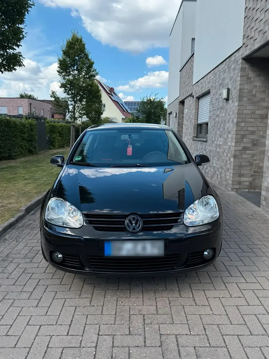 Gebraucht VW Golf V Edition 115 PS (84 kW) 2006 Schwarz Kleinwagen