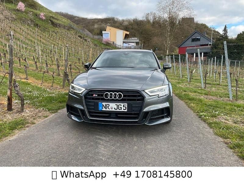 Gebraucht Audi S3 Ambiente 300 PS (220 kW) 2019 Grau Limousine