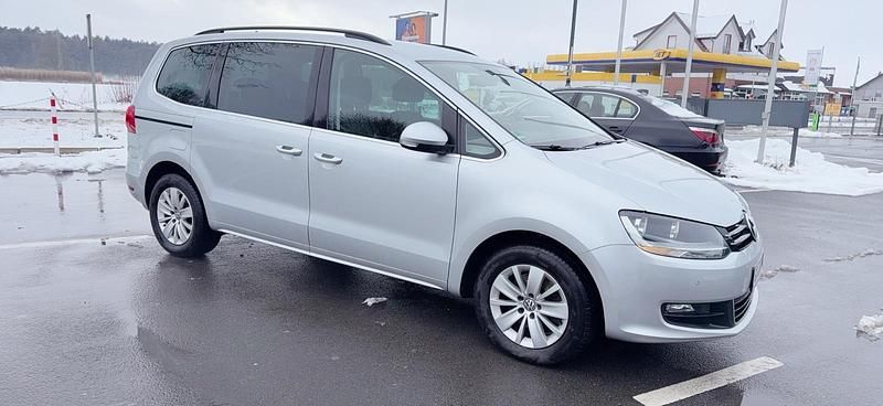 Gebraucht VW Sharan 140 PS (102 kW) 2015 Silber Van / Kleinbus