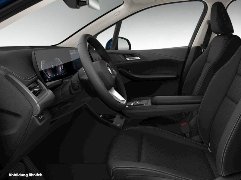 Phytonicblau metallic Gebraucht 2024 BMW 216 Active Tourer Luxury Line Van / Kleinbus | 28.434 € (Fairer Preis) - Bild 1/1
