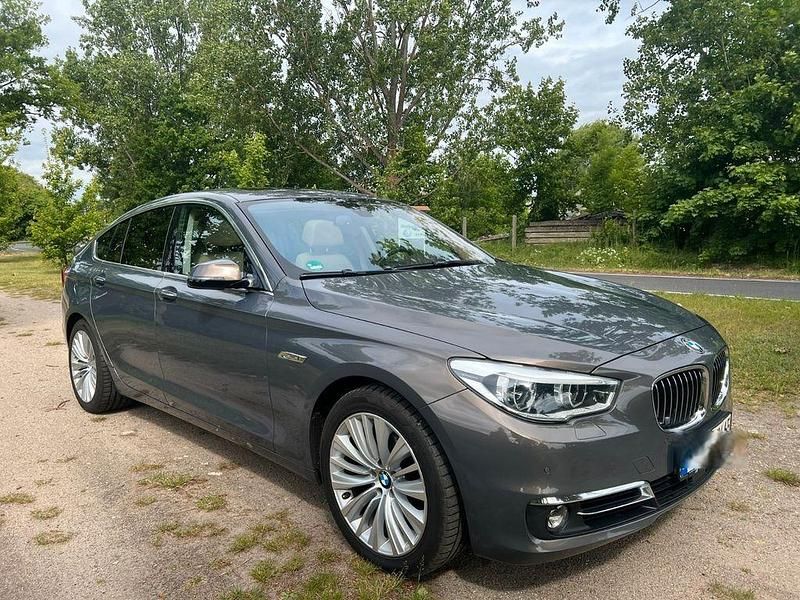 Gebraucht BMW 535 Gran Turismo Luxury Line 306 PS (225 kW) 2014 Braun Limousine