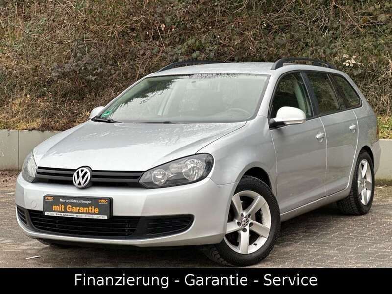 Silber Gebraucht 2013 VW Golf VII Kombi | 6.490 € (Guter Preis) - Bild 1/4