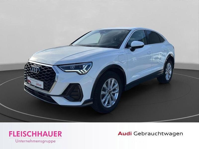Weiss Gebraucht 2021 Audi Q3 Sportback Business SUV | 28.980 € (Guter Preis) - Bild 1/4