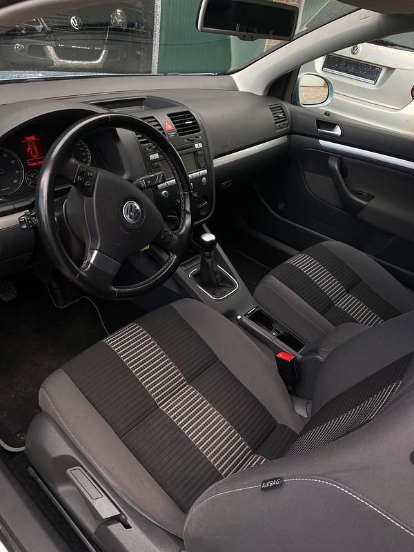 Gebraucht VW Golf VI 80 PS (58 kW) 2008 Andere farben Kleinwagen