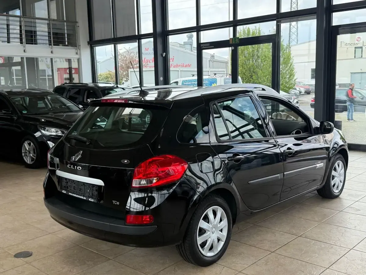 Gebraucht Renault Clio GrandTour 103 PS (75 kW) 2013 Schwarz Kombi