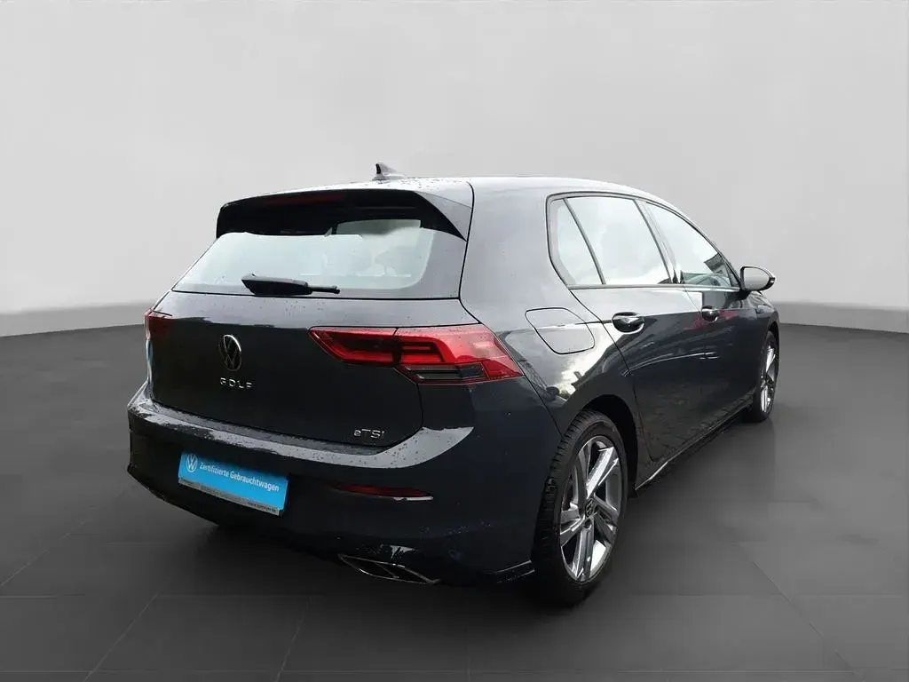 Gebraucht VW Golf VIII R-line 131 PS (96 kW) 2024 Grau Limousine