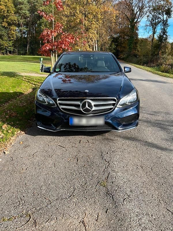 Gebraucht Mercedes E300 AMG 231 PS (169 kW) 2015 Blau Limousine