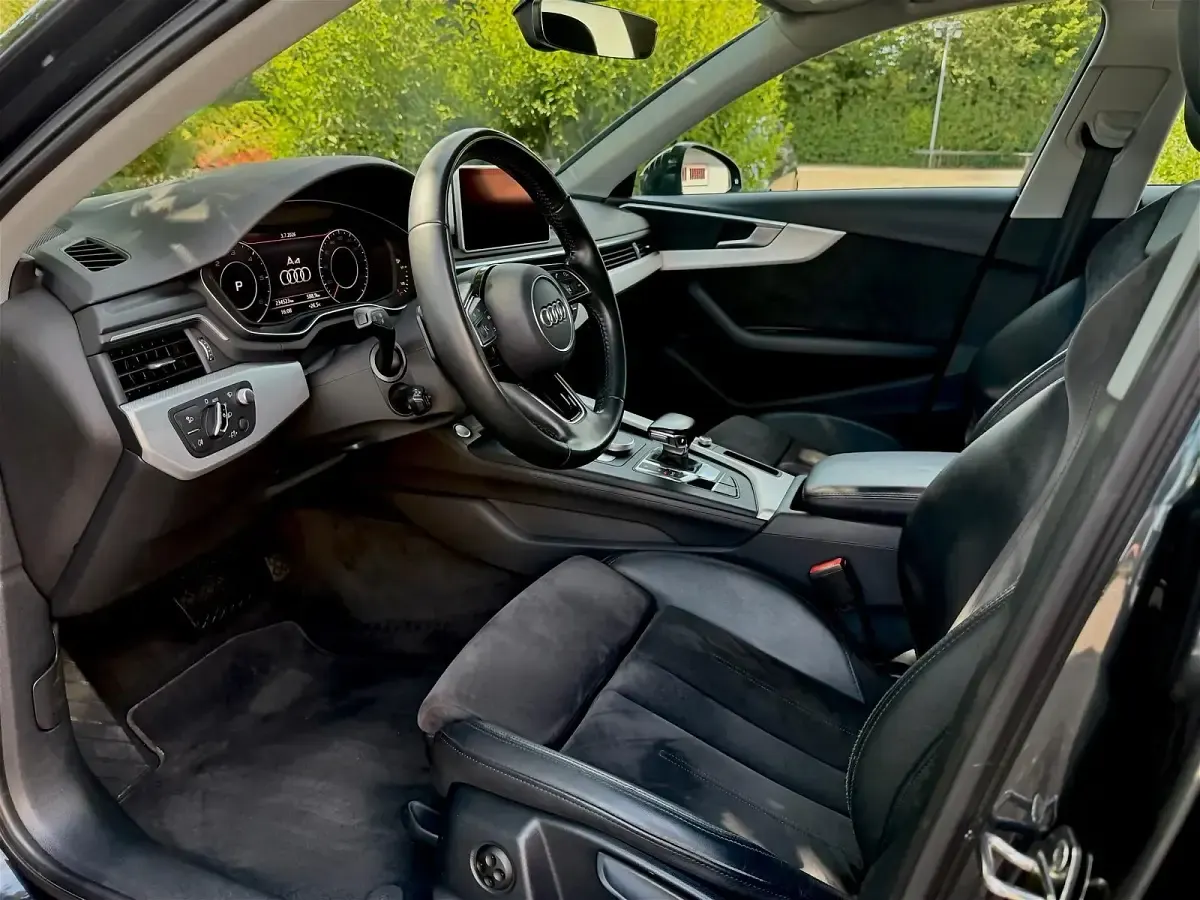 Gebraucht Audi A4 190 PS (139 kW) 2016 Grau Kombi