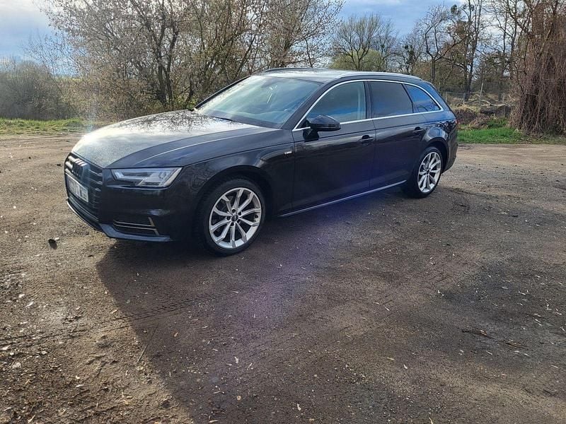 Second-hand Audi A4 S-Line 150 CP (110 kW) 2017 Negru Break