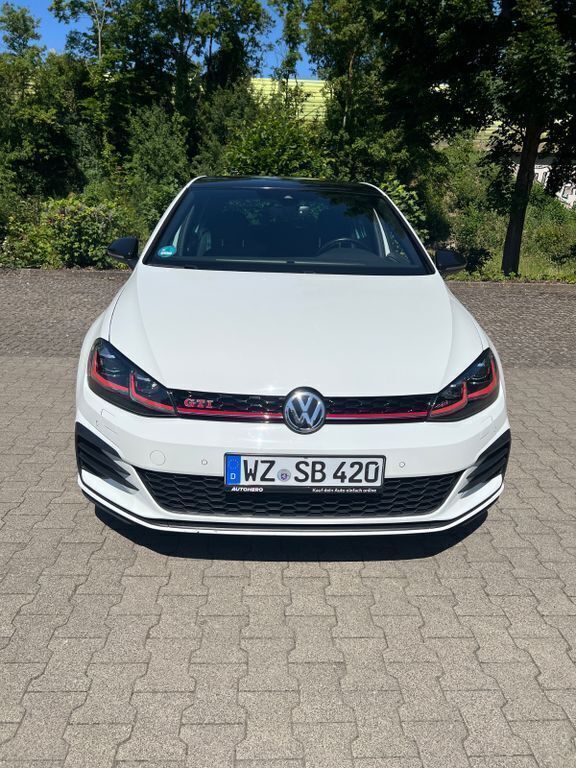 Weiß Gebraucht 2018 VW Golf VII GTI Limousine | 19.500 € (Superpreis) - Bild 1/4