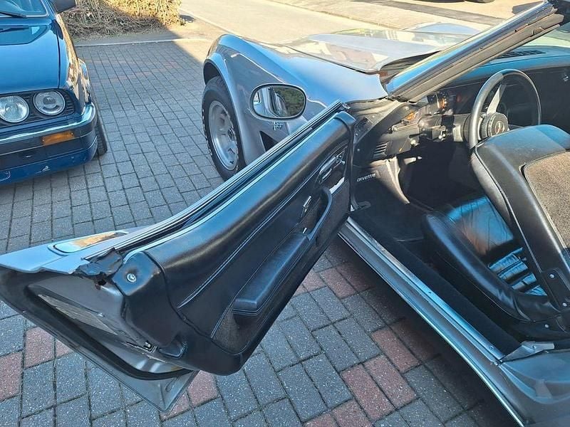 Second-hand Corvette C3 196 CP (144 kW) 1979 Argintiu Coupe