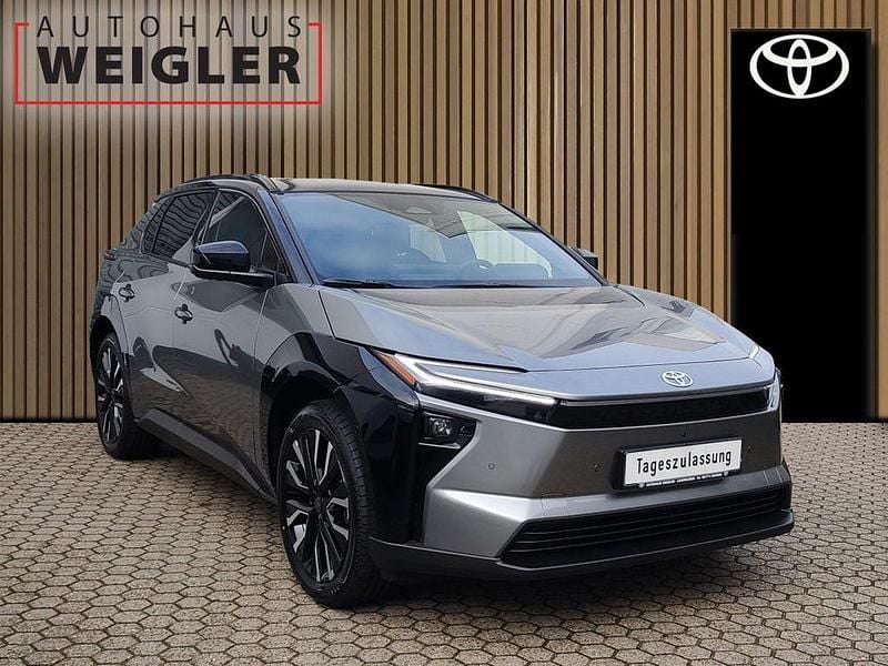 Neu Toyota bZ4X Lounge 252 kW (343 PS) 2026 Grau SUV