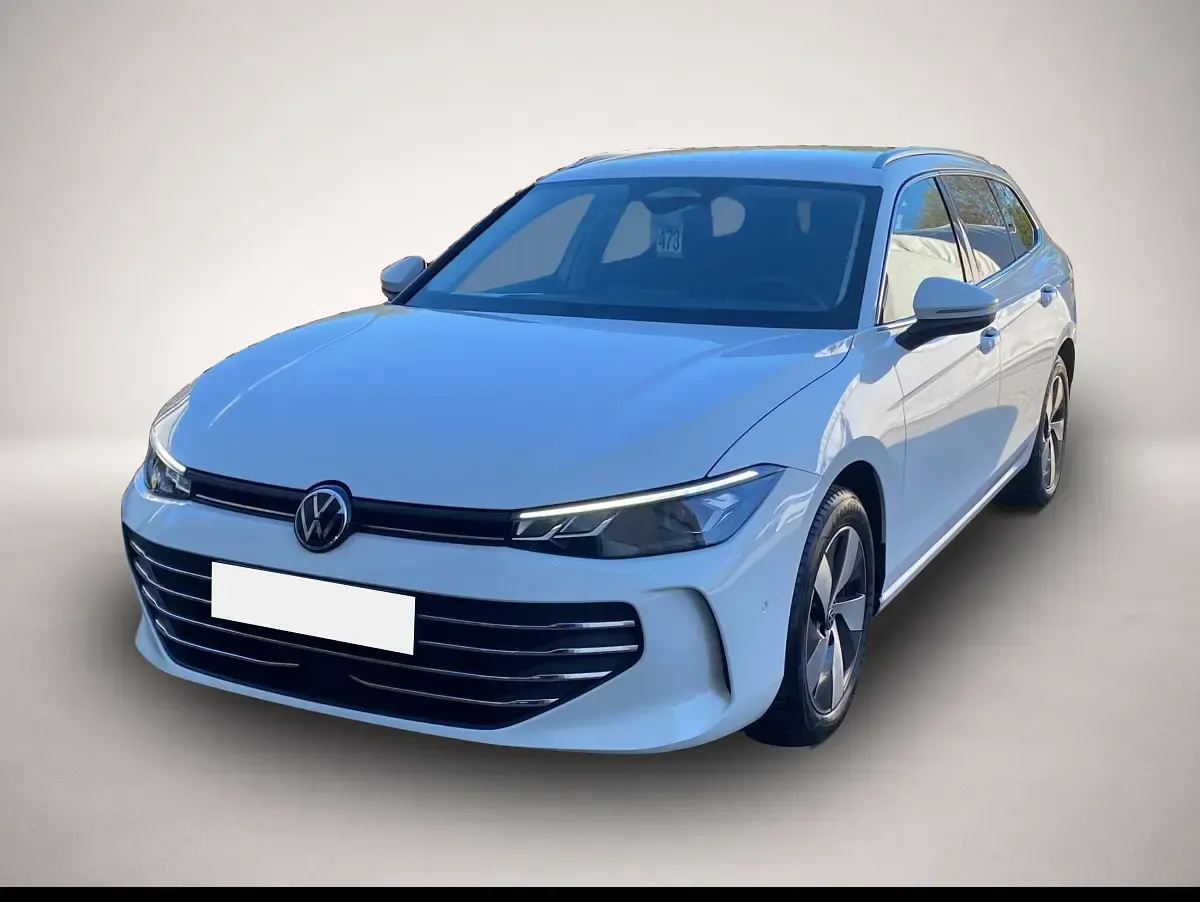 Gebraucht VW Passat 150 PS (110 kW) 2025 Kombi