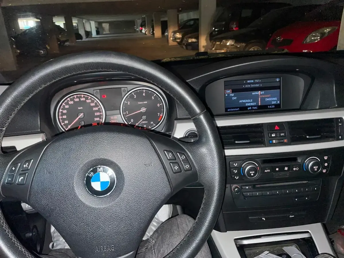 Second-hand BMW 320 170 CP (125 kW) 2008 Argintiu Berlinǎ