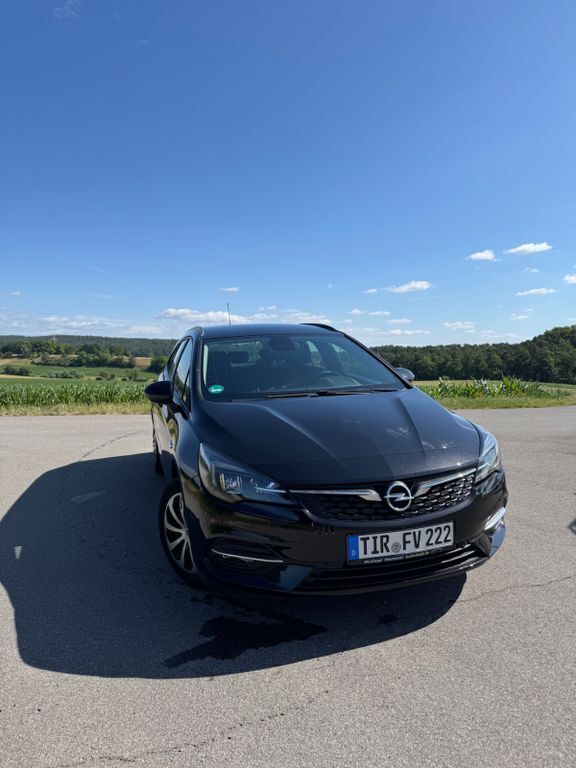 Schwarz Gebraucht 2020 Opel Astra Kombi | 10.450 € (Guter Preis) - Bild 1/4