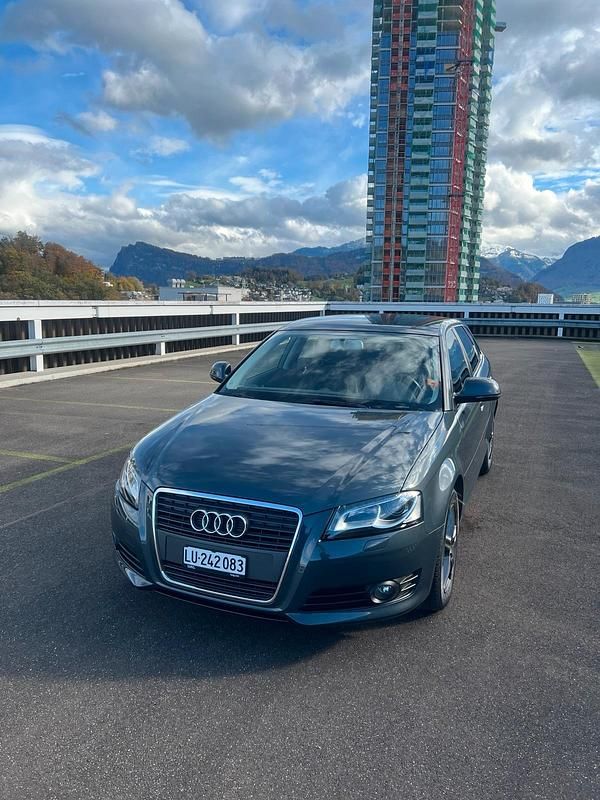 Grau Gebraucht 2009 Audi A3 Kombi | 6.900 € (Fairer Preis) - Bild 1/4