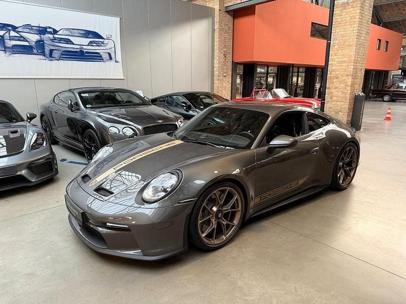 Grau Gebraucht 2023 Porsche 992 | 195.000 € (Superpreis) - Bild 1/4