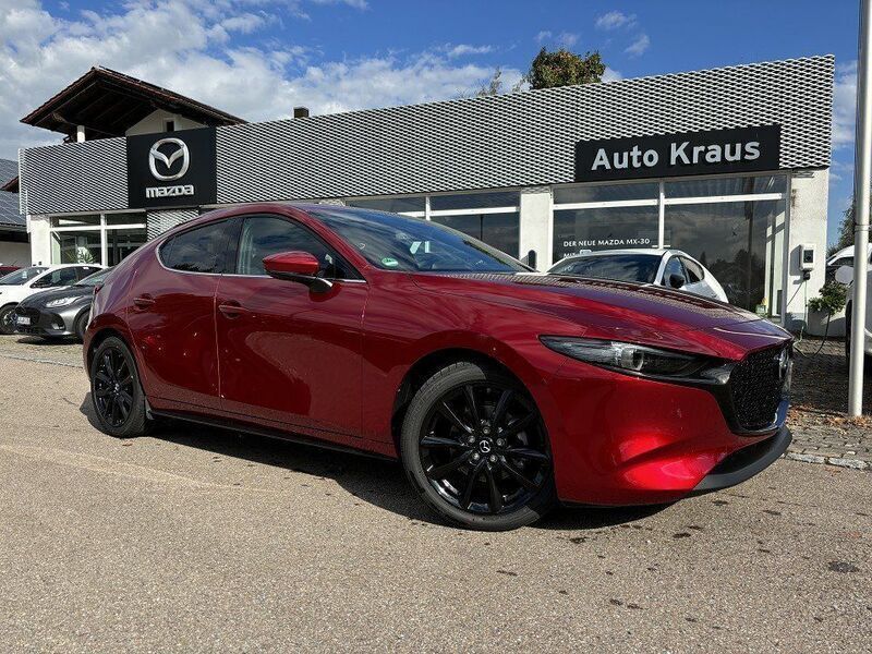 Soul red crystal m Gebraucht 2024 Mazda 3 Exclusive-Line Limousine | 26.990 € (Fairer Preis) - Bild 1/4