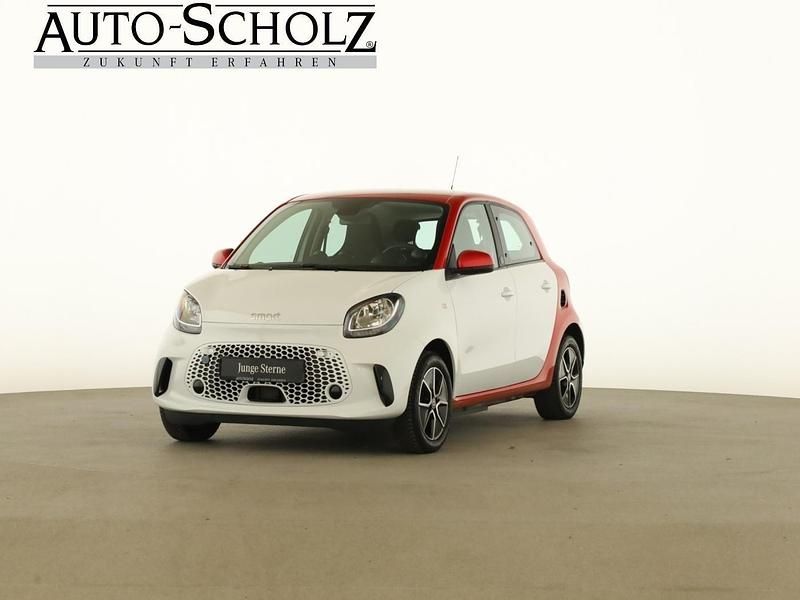 Weiß Gebraucht 2021 Smart ForFour Electric Drive Limousine | 8.996 € (Fairer Preis) - Bild 1/4