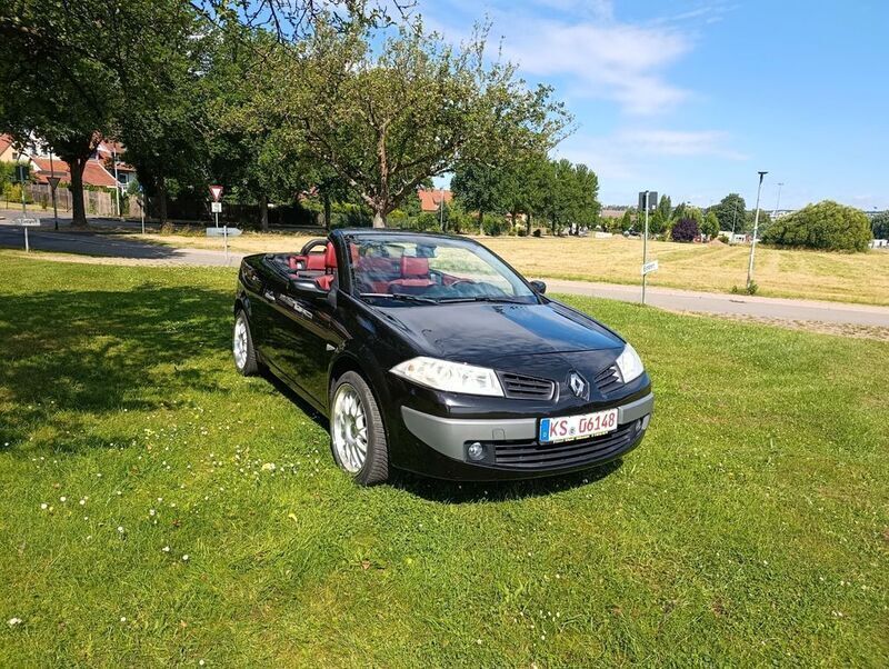 Schwarz Gebraucht 2006 Renault Mégane Cabriolet Dynamique Cabrio | 4.999 € - Bild 1/4